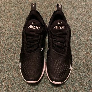 Women’s Nike Air Max 270